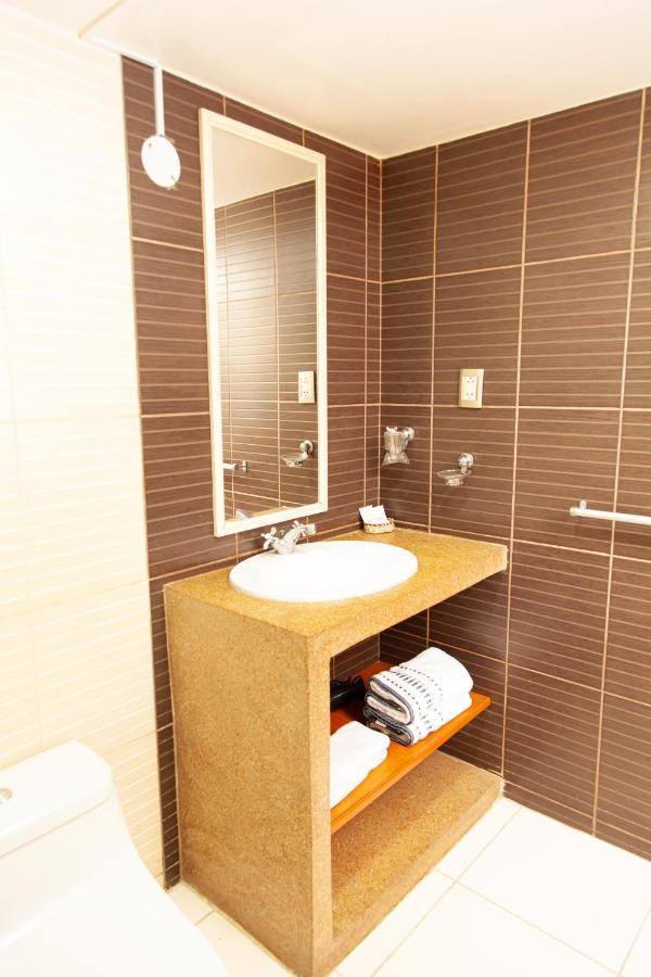 Holiday Suites Τάκνα Εξωτερικό φωτογραφία